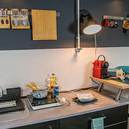 Mops Bob Lägenhet *